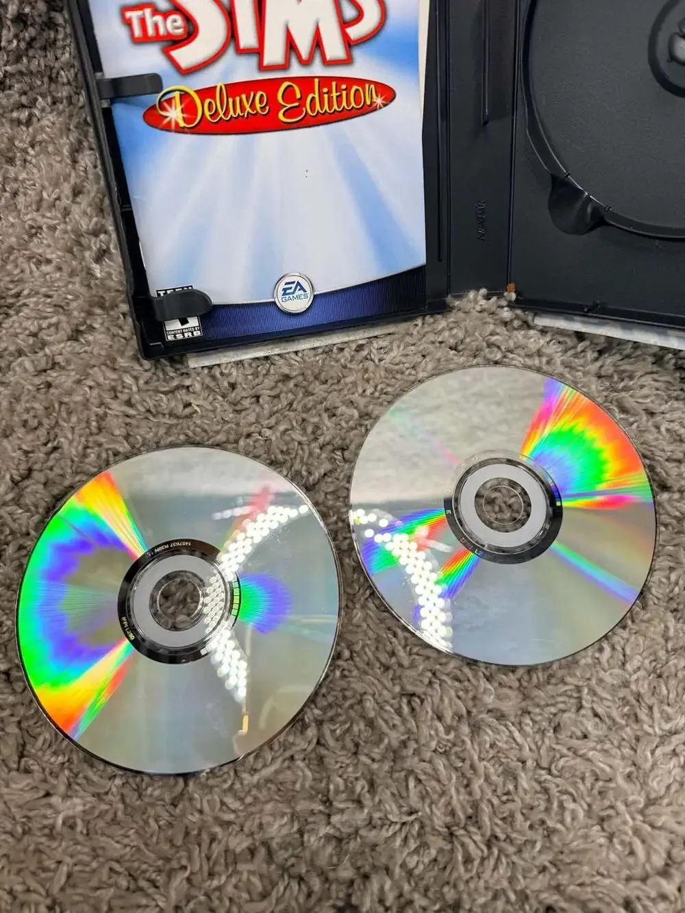 The Sims Deluxe Edition PC CD-ROM Game